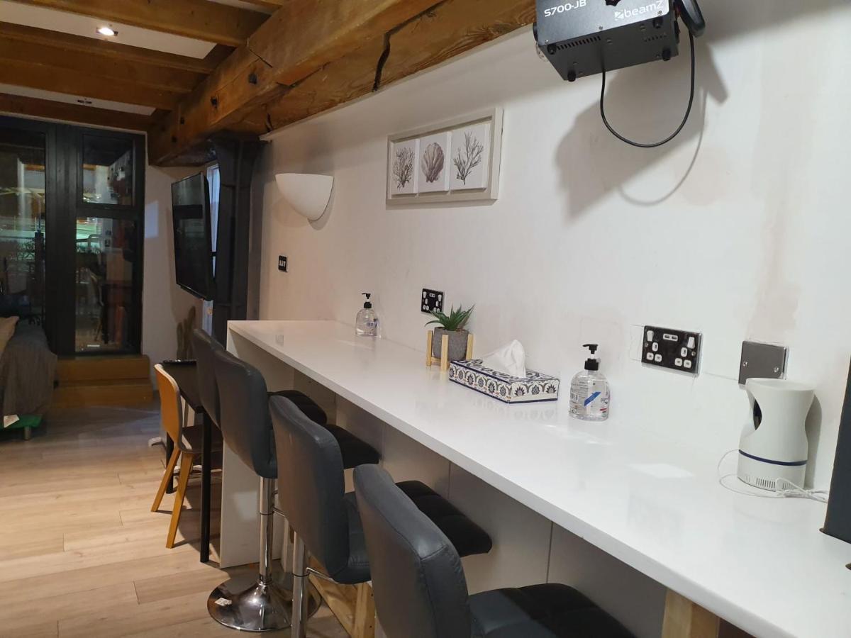 Sng Apartments Excel Лондон Экстерьер фото